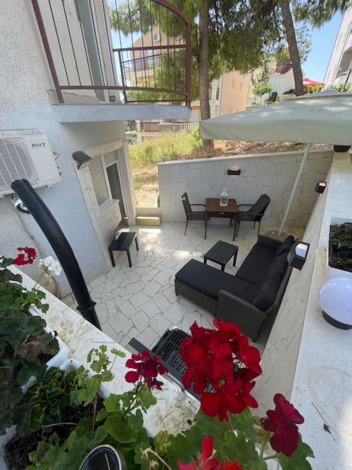 Seaesta Holiday- Modern Studio Apartment Trogir Luaran gambar